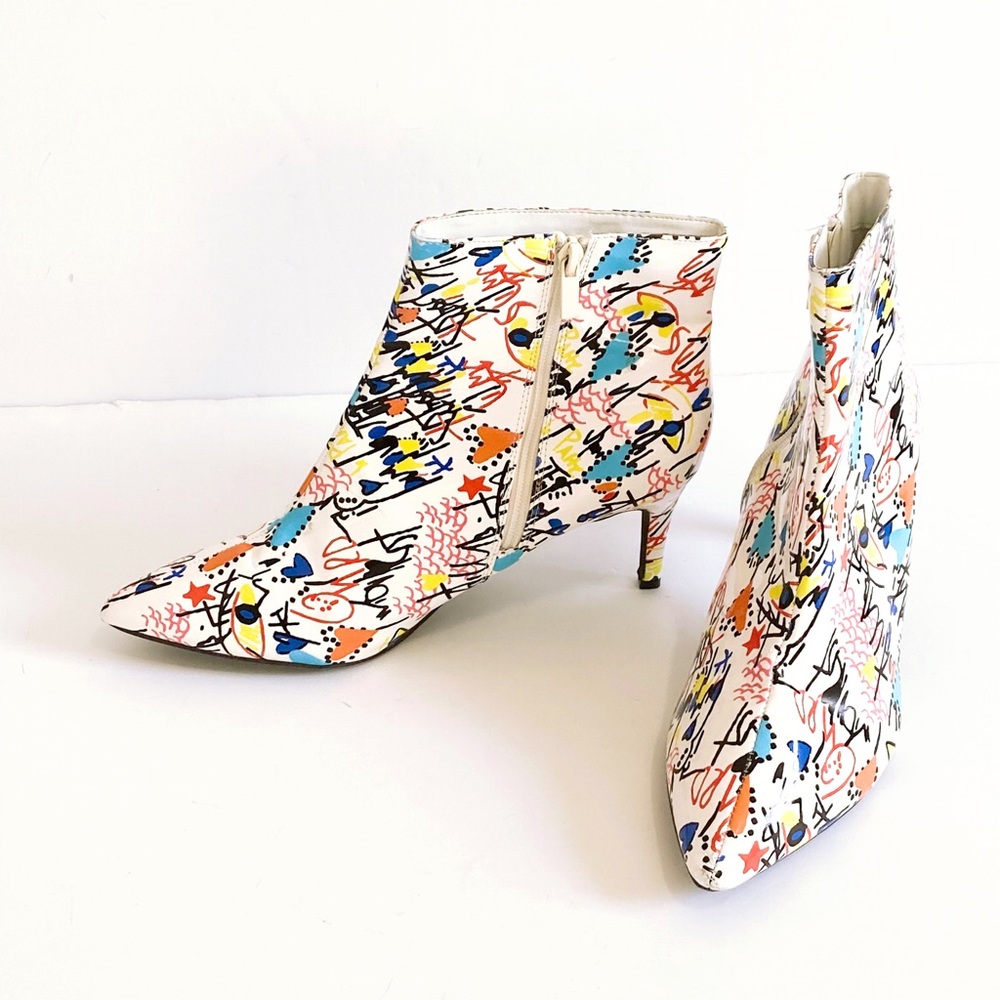 Bamboo Graffiti Doodle Print Ankle Booties, size 1